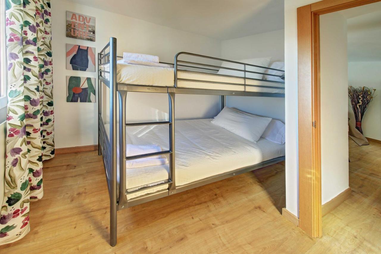 Apartament Pau Casals, 2 Min Walk From The Sea & Sea View 료렛 드 마르 외부 사진