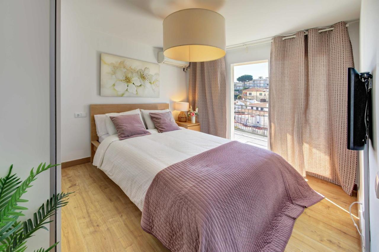 Apartament Pau Casals, 2 Min Walk From The Sea & Sea View 료렛 드 마르 외부 사진