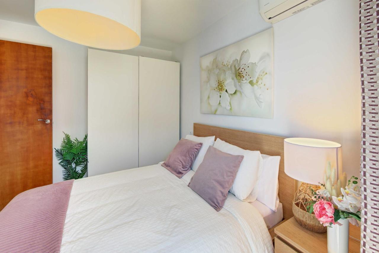 Apartament Pau Casals, 2 Min Walk From The Sea & Sea View 료렛 드 마르 외부 사진