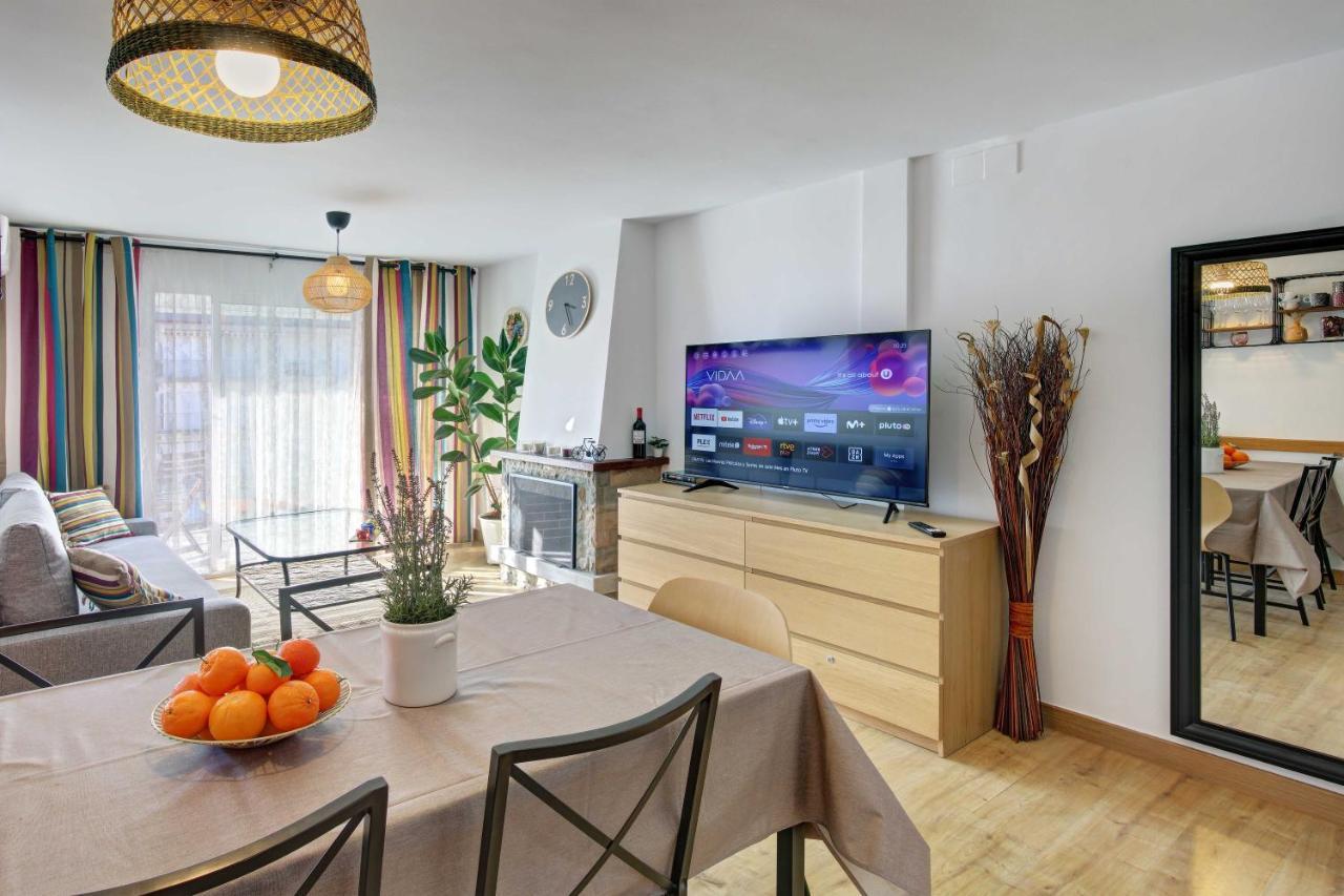 Apartament Pau Casals, 2 Min Walk From The Sea & Sea View 료렛 드 마르 외부 사진
